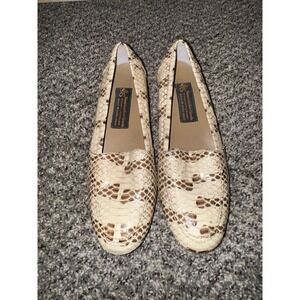 Women's size 9.5‎ Handmade Genuine Snakeskin Slip On Dress Shoes